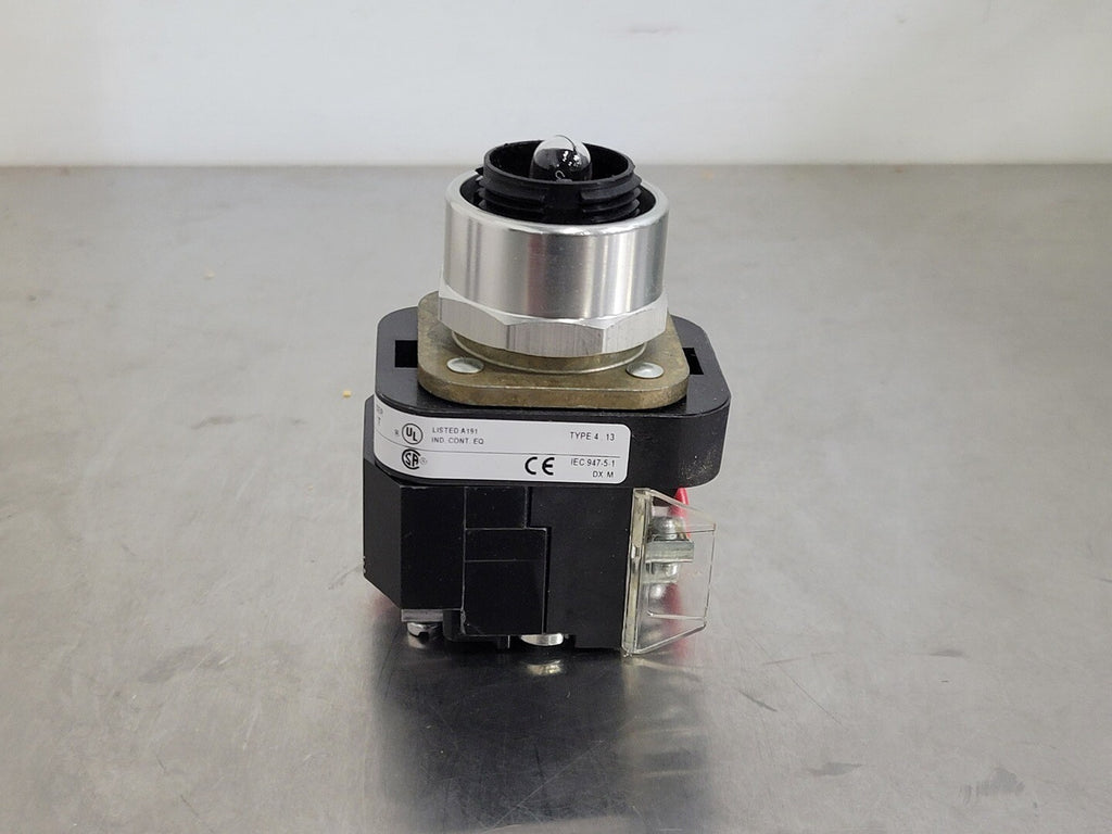 ALLEN-BRADLEY 120 Volts Push-to-Test Pilot Light 800T-PTF16