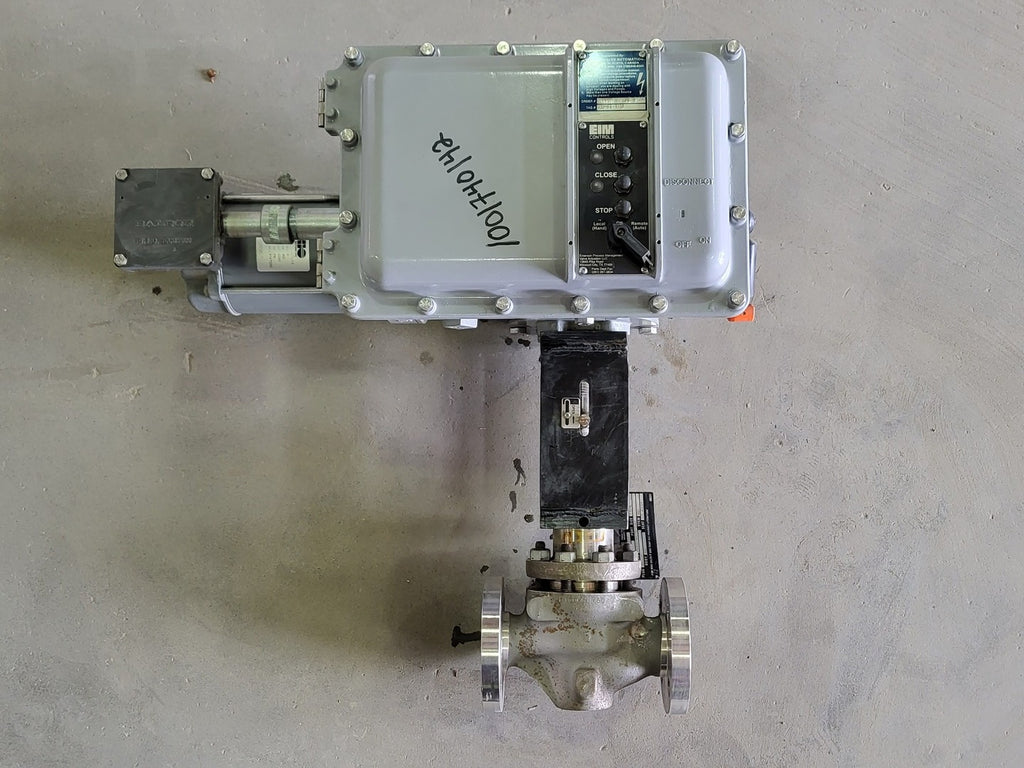 EMERSON EIM 2000 Series Electric Actuator w/ FISHER 1.5" Class 300 Control Valve