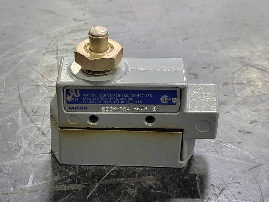 MICRO SWITCH 15 Amp Limit Switch BZE6-2RQ 8909