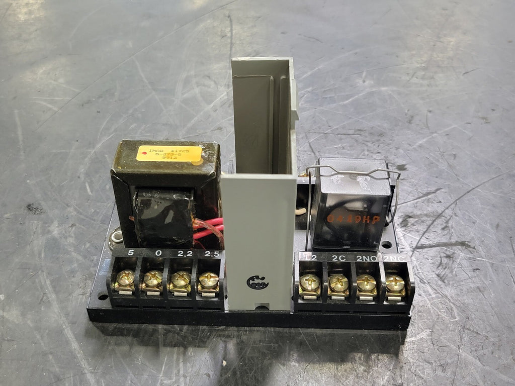 ALLEN-BRADLEY 117 Volts 10 VA Photoswitch 60-1480B Series B