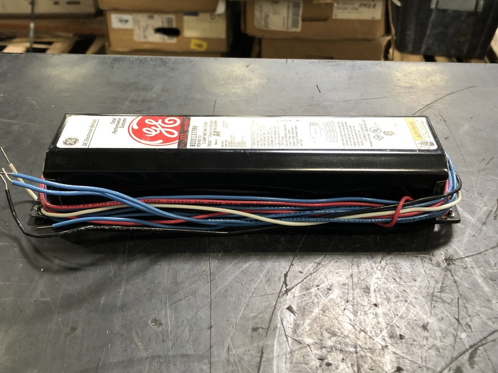 GENERAL ELECTRIC 277 Volts 3 Lamps Fluorescent Electronic Ballast B332I277RH