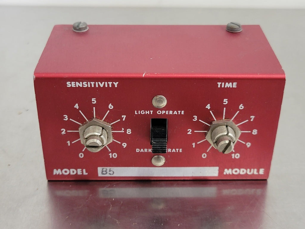 BANNER 0.25 Amp, 9/16 Volts Photoelectric Amplifier Logic Module B5