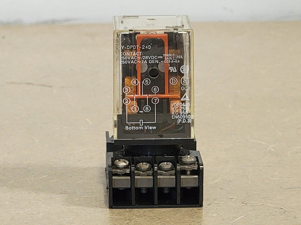 MASTER ELECTRONIC CONTROLS 10 A Electromechanical Relay GV-DPDT-24D w/ Socket H50-SL608