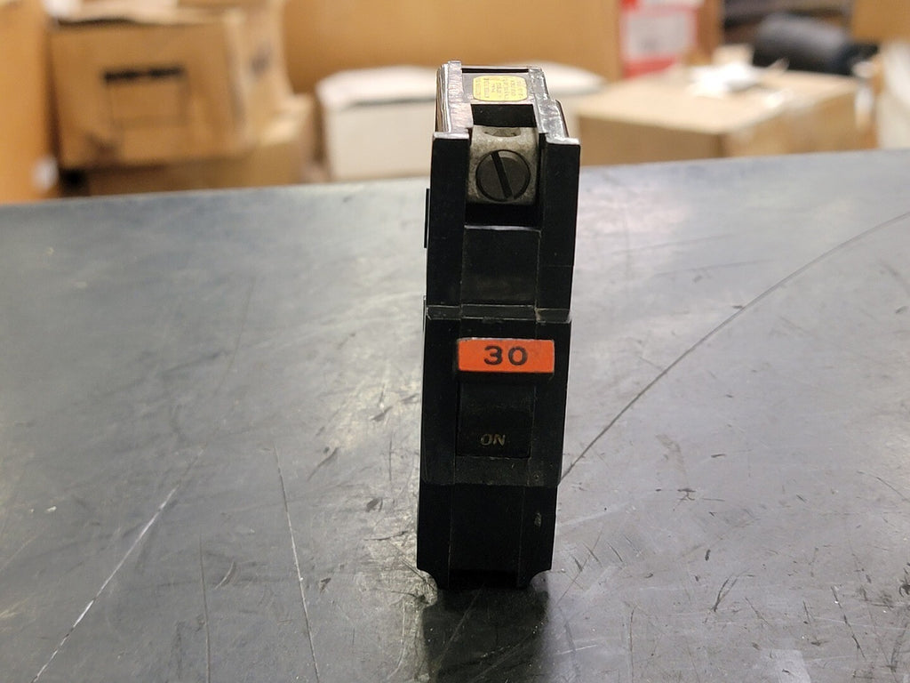FEDERAL PACIFIC 30 Amp, 1 Pole, 120/240 volts Circuit Breaker NA130