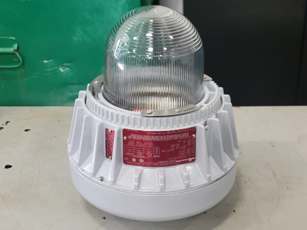 CROUSE-HINDS Hazard-Gard Lighting Fixture EVLPFA02520/UNV