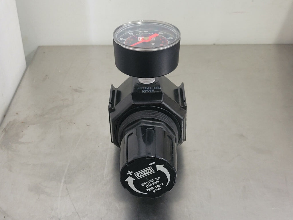 INGERSOLL-RAND 1/2" Pneumatic Regulator R27241-600 w/ Gauge 9129-04