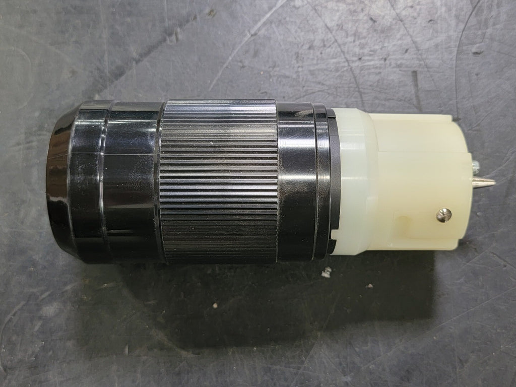 PASS & SEYMOUR 50 Amp, 125 Volts Locking Connector CS6360