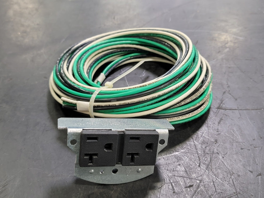 LEGRAND 20 Amp Device Replacement Receptacle RC4REC2-25