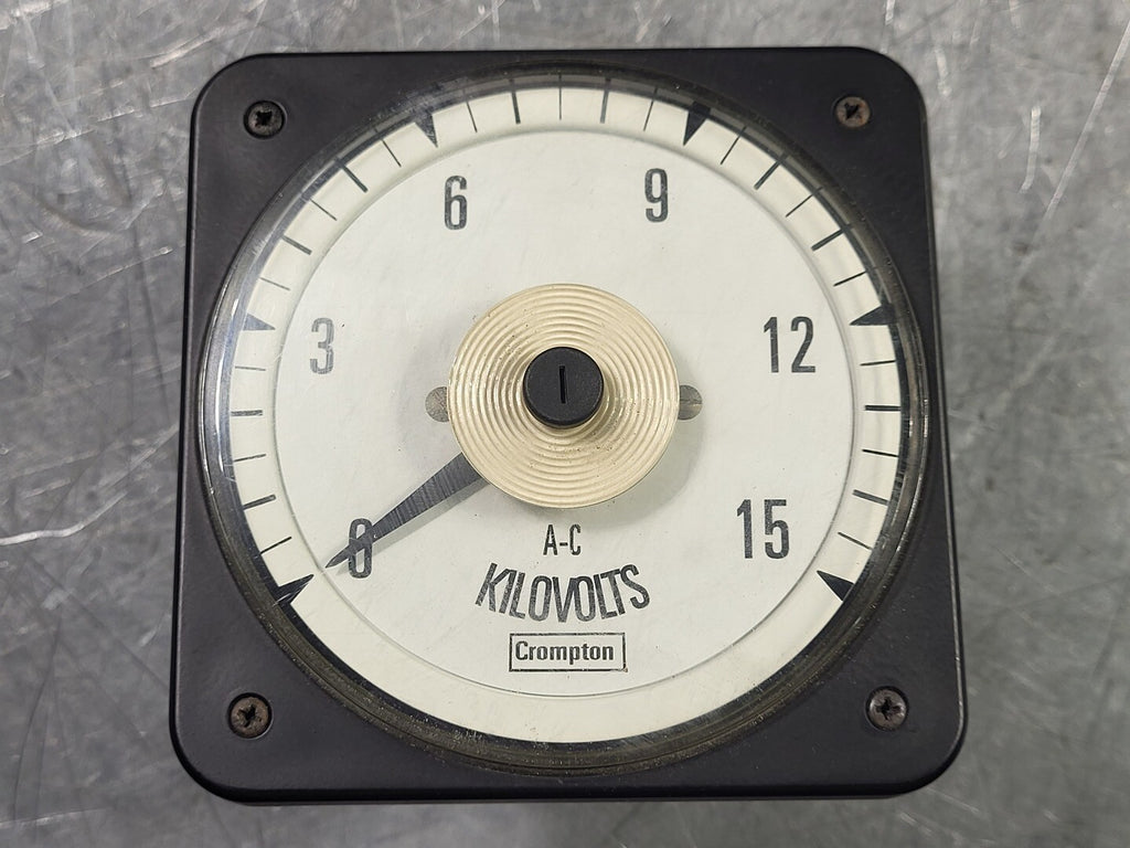 CROMPTON INSTRUMENTS Switchboard AC Volt Meter 0-150V Full Scale 077-05GA-ZZWC-C7