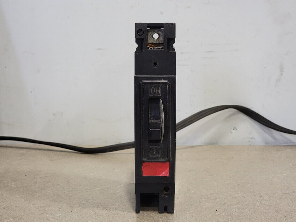 WESTINGHOUSE 30 Amp, 1 Pole, 277 volts Circuit Breaker