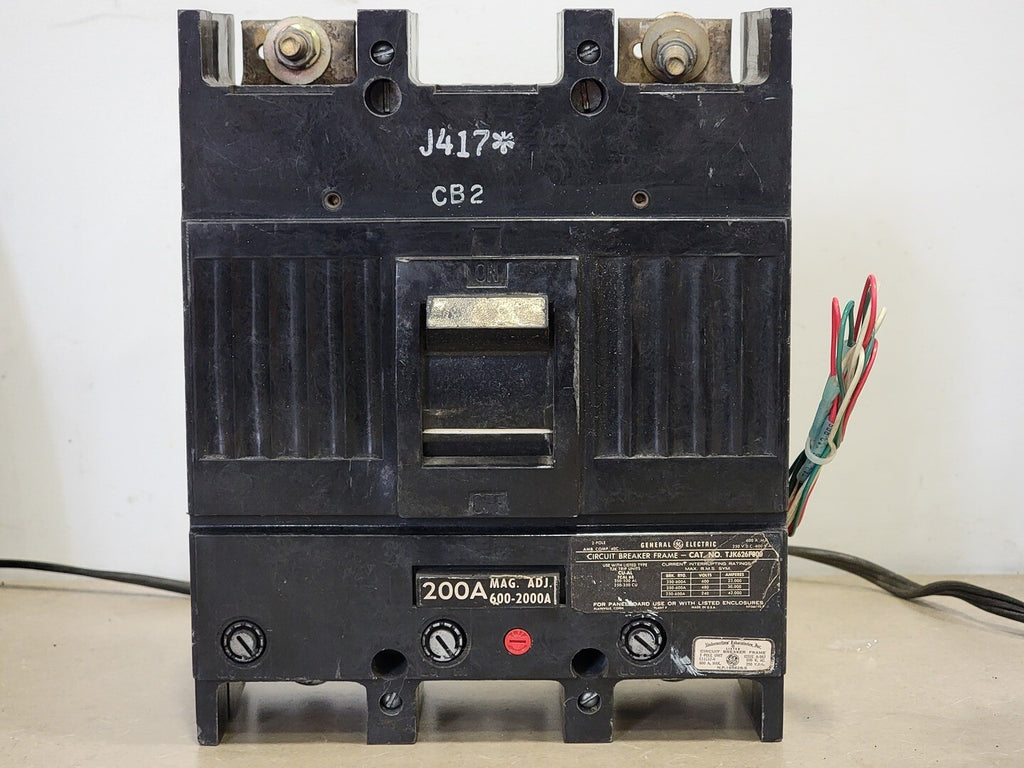 GENERAL ELECTRIC 200 Amp, 3 Pole, 600 volts Circuit Breaker TJK626F000 w/ Trip unit