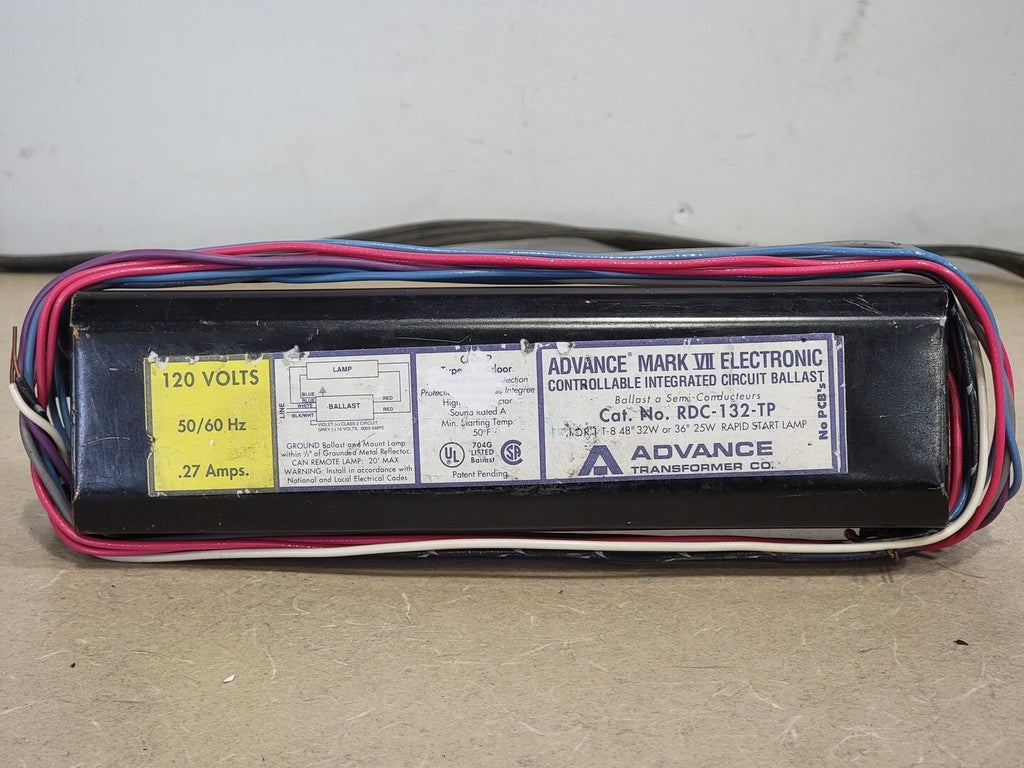 ADVANCE TRANFORMER CO 120 Volts 1 Lamp Controllable Integrated Circuit Ballast RDC-132-TP
