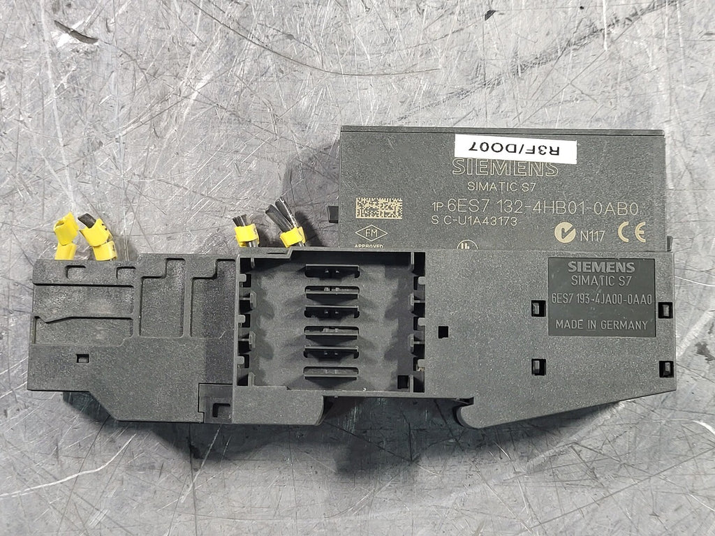 SIEMENS Simatic S7 Digital Output Module 6ES7 132-4HB01-0AB0