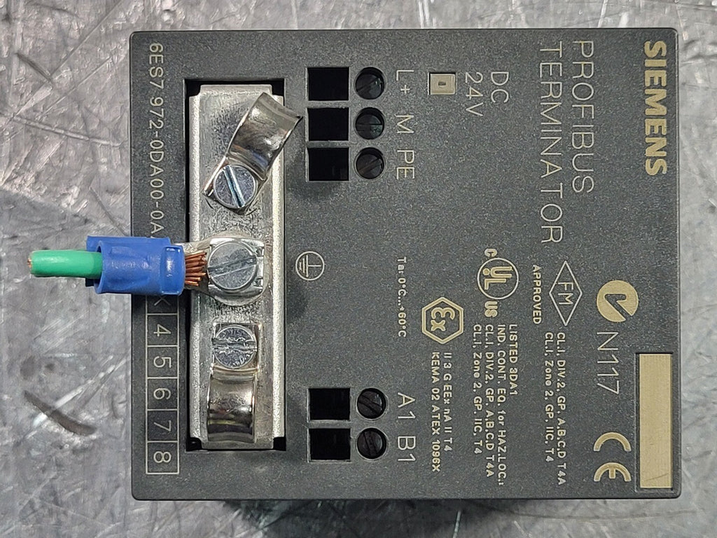 SIEMENS Profibus Termnator 6ES7 972-0DA00-0AA, 24VDC