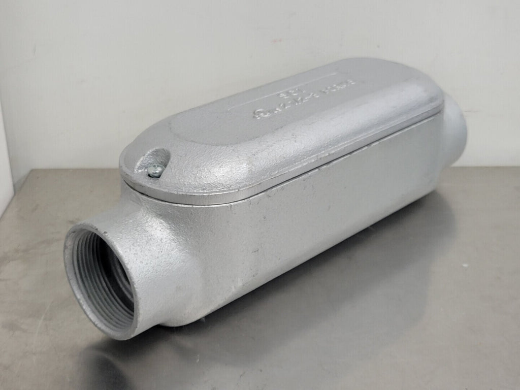 CROUSE-HINDS 2.5 in. Conduit Outlet Bodies C250M