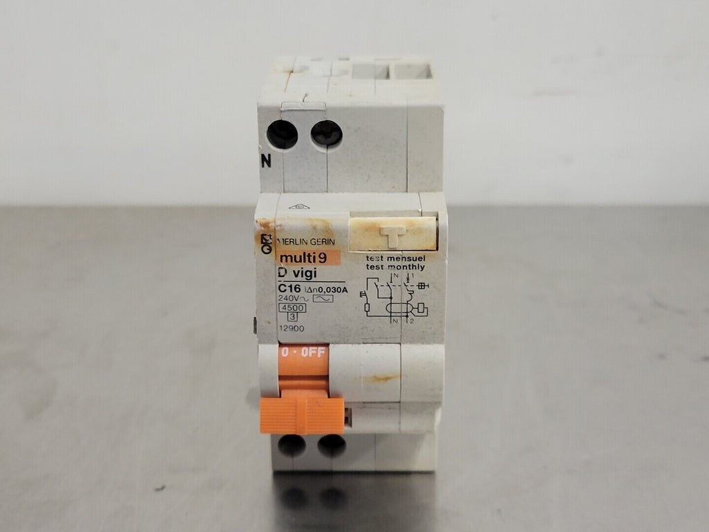 MERLIN GERIN 16 Amp, 2 Pole, 240 volts Circuit Breaker multi 9 C16
