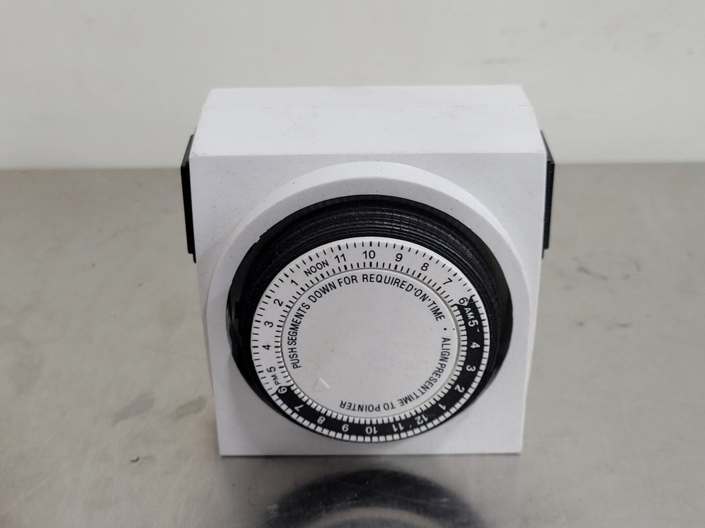 BN-LINK  24 Hour Dual Outlet 3-Prong Timer FD60-U2