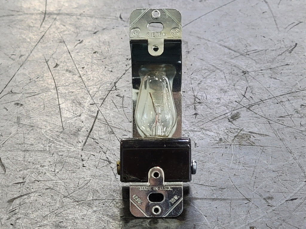 SIERRA 7.5W Incandescent Lampholder w/ Lamp 2152