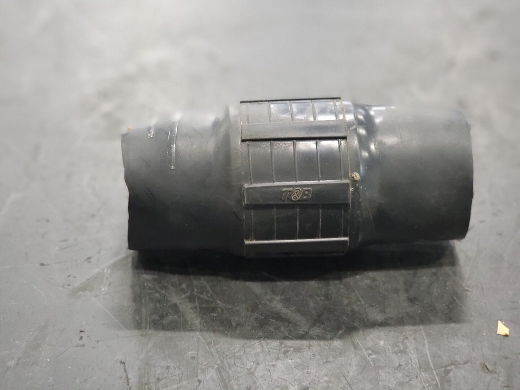 THOMAS & BETTS 2-1/2" PVC Coated Conduit Body (Box of 5)