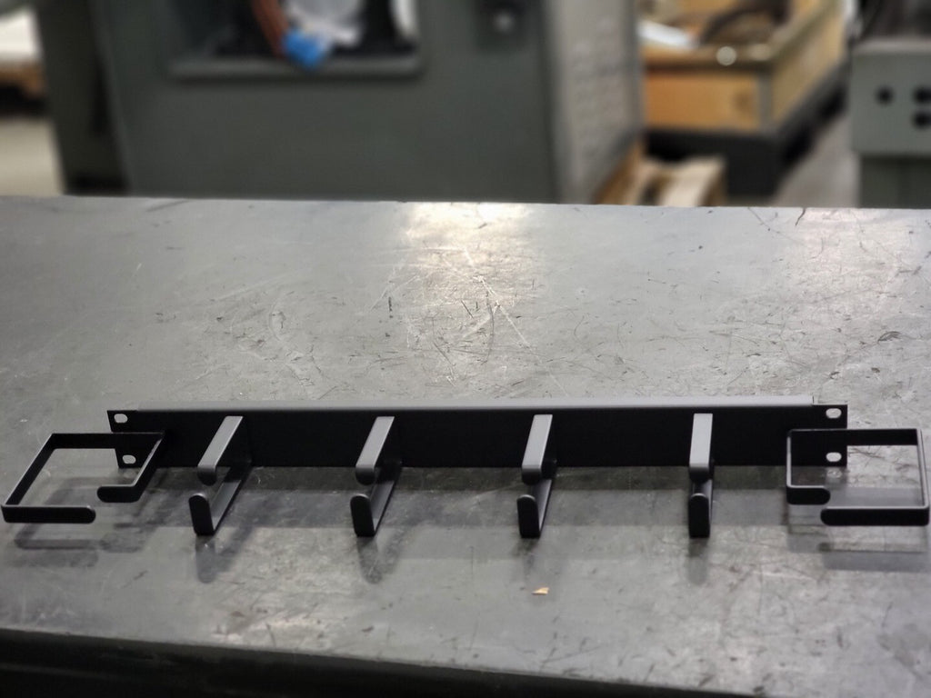 MIDDLE ATLANTIC 1SP Horizontal Cable Manager w/ Horizontal/Vertical D-Rings HCM-1DV