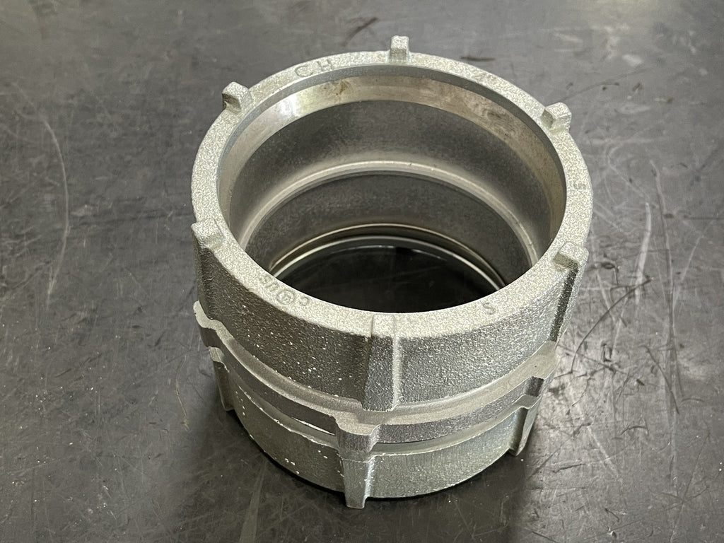 CROUSE-HINDS 4" Malleable Iron Rigid Compression Coupling