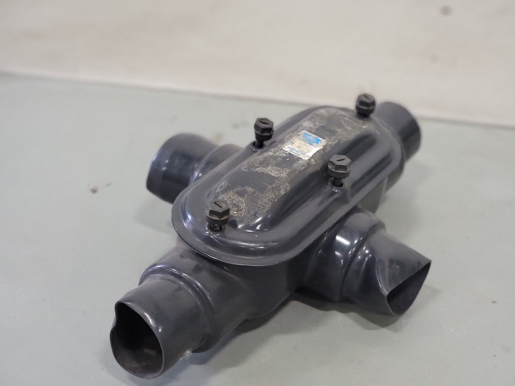 THOMAS & BETTS 2-1/4" PVC Coated Ocal Conduit Body