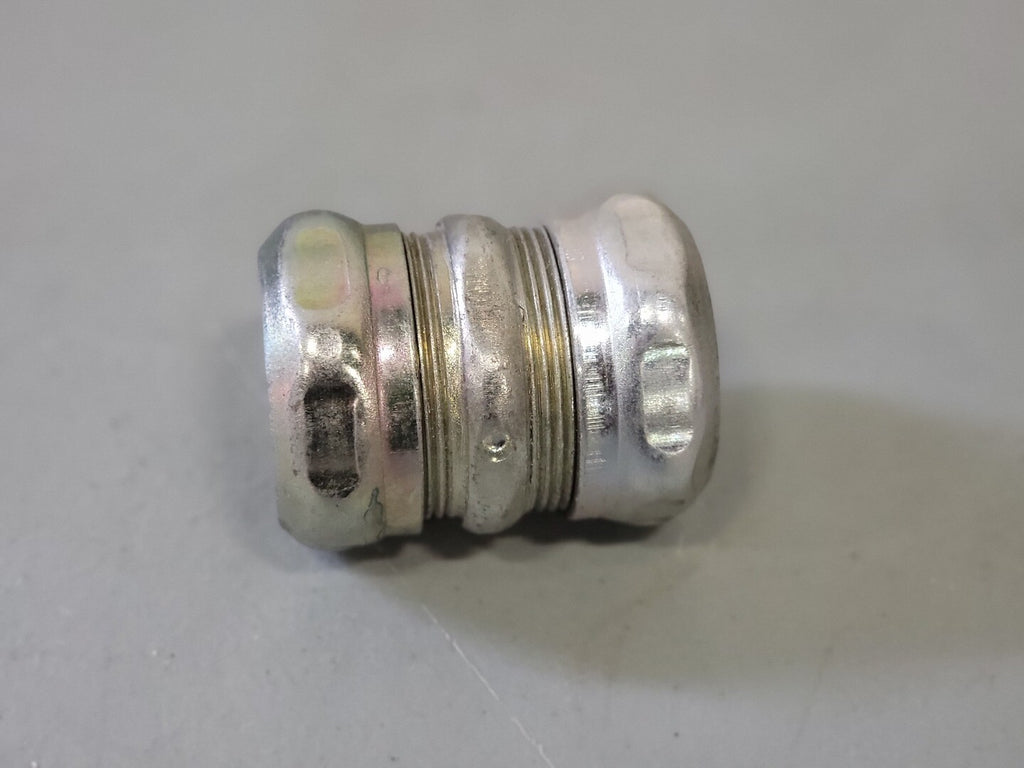 1 1/4" Rain Tight EMT Compression Type Conduit Coupling