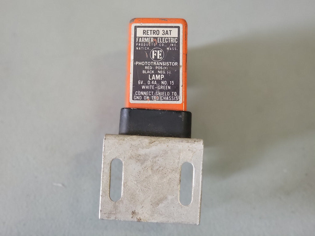 FARMER ELECTRIC PRODUCTS CO. 0.4 Amps, 6 Volts Phototransistor RETRO 3AT