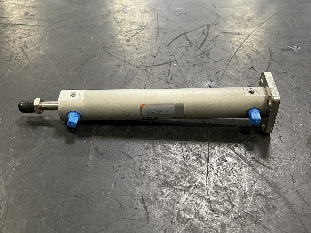 SMC Pneumatic Cylinder 0.78" Bore x 3.93" Stroke CDG1GN20-100