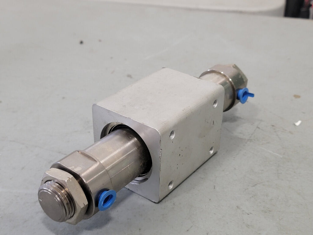 SMC Coupled Rodless Cylinder  1-1/4" Bore x 2.5" Stroke NCY2B32H-0250