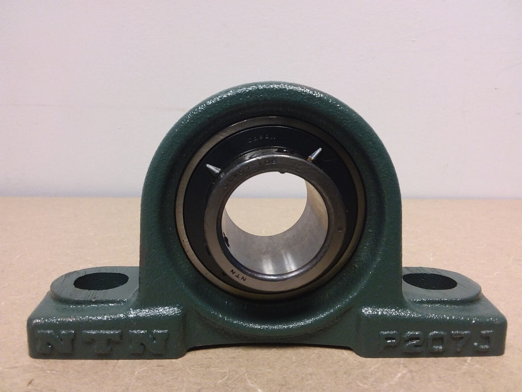 NTN Pillow Block Bearing Unit UCP207-106D1
