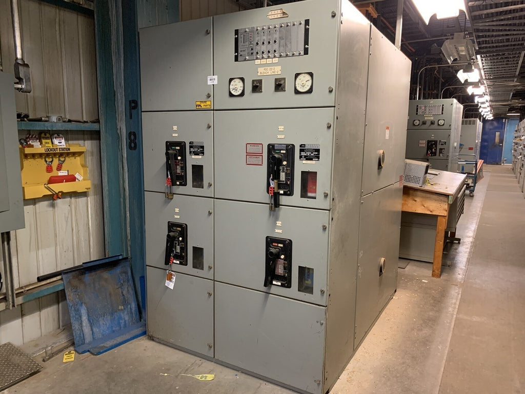 FEDERAL PIONEER 3000A, 600V Switchgear 02877-A4-88 w/ Control Module & 4 x 50HL-3 Air Breakers
