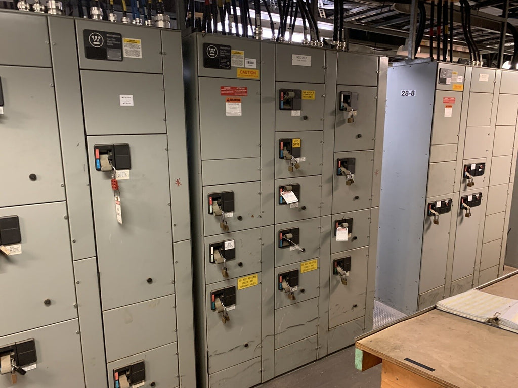WESTINGHOUSE Five Star Double-Sided Motor Control Center (MCC), 600V Max., 1000A, 23 Buckets