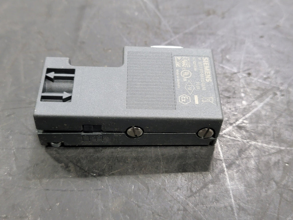 SIEMENS SIMATIC PROFIBUS Bus connector 6ES7972-0BA12-0XA0