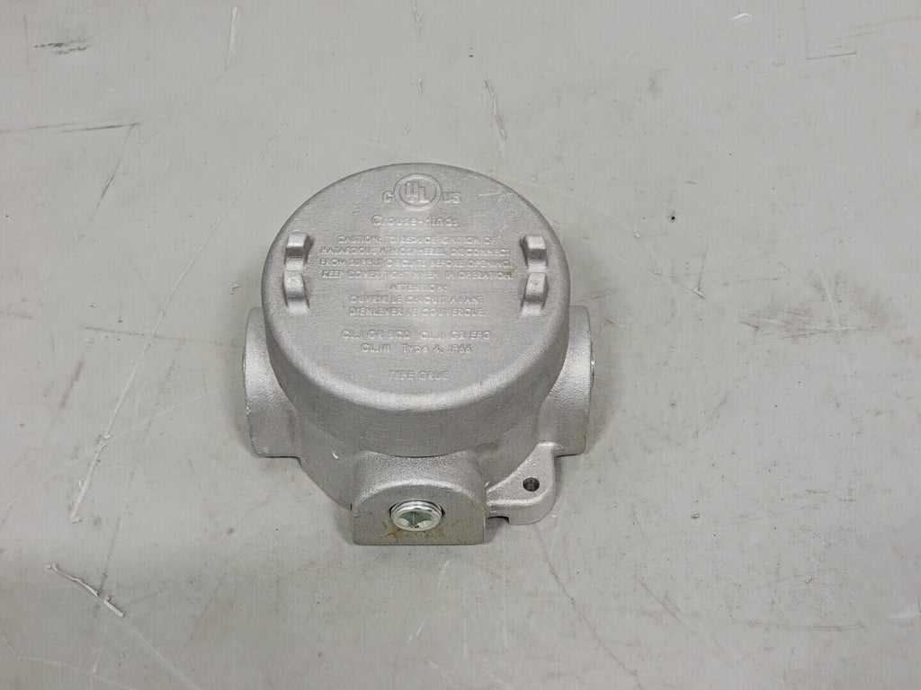 EATON 1/2" Conduit Outlet Box with Cover GRUE-19