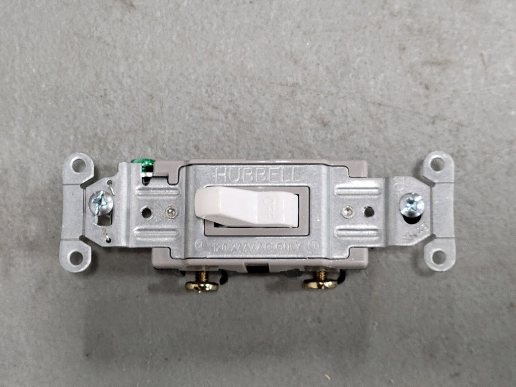 HUBBELL 20A 120/277V Single Pole Toggle Switch CSB120W