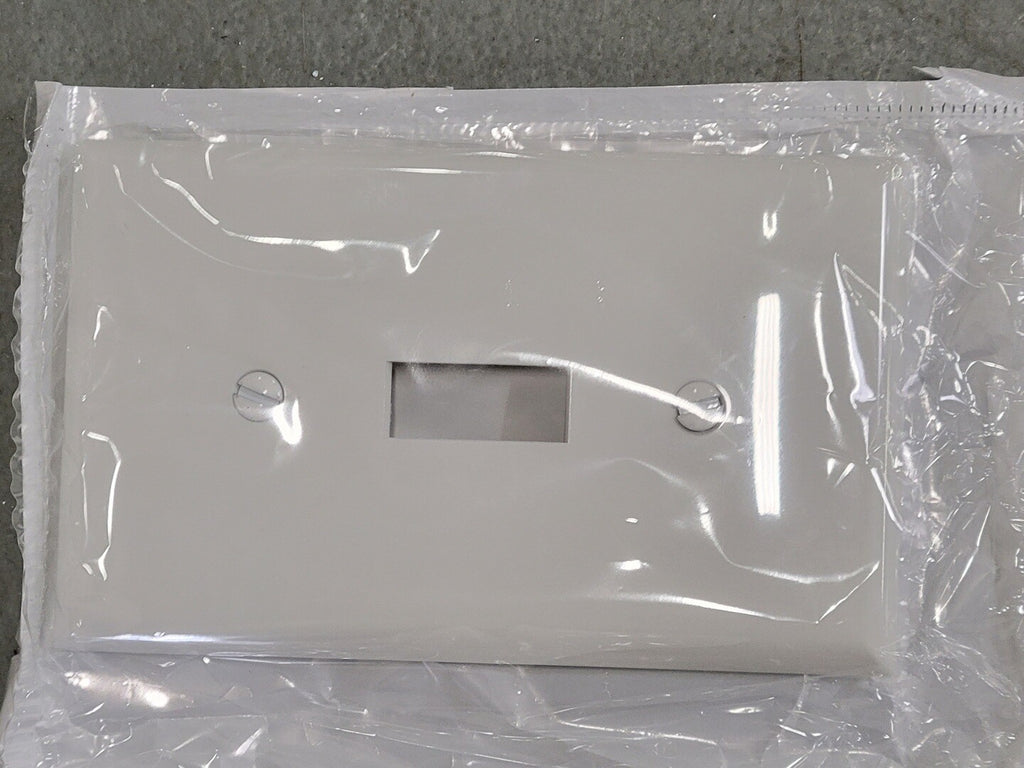 LEVITON 1-Gang Toggle Switch Wallplate, Thermoplastic, White 80701-W (Box of 12)