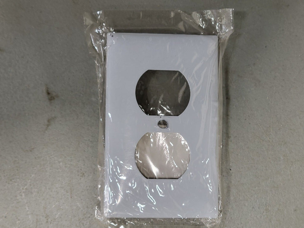 HUBBELL 1-Gang Duplex Receptacle Wallplate 302/304 Stainless Steel SS8 (Box of 30)