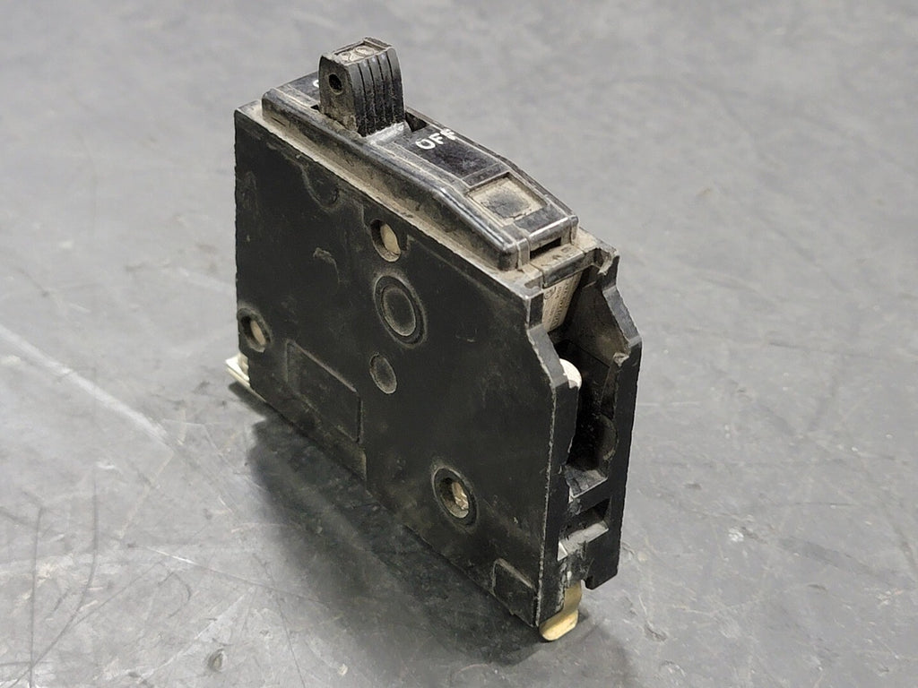 SQUARE D 20 Amp, 1 Pole, 120/240 volts Circuit Breaker QO120