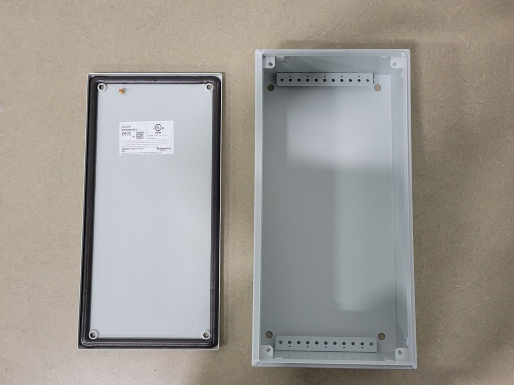 SCHNEIDER ELECTRIC NSYSBM204012 Steel Enclosure 7"x15"x4"