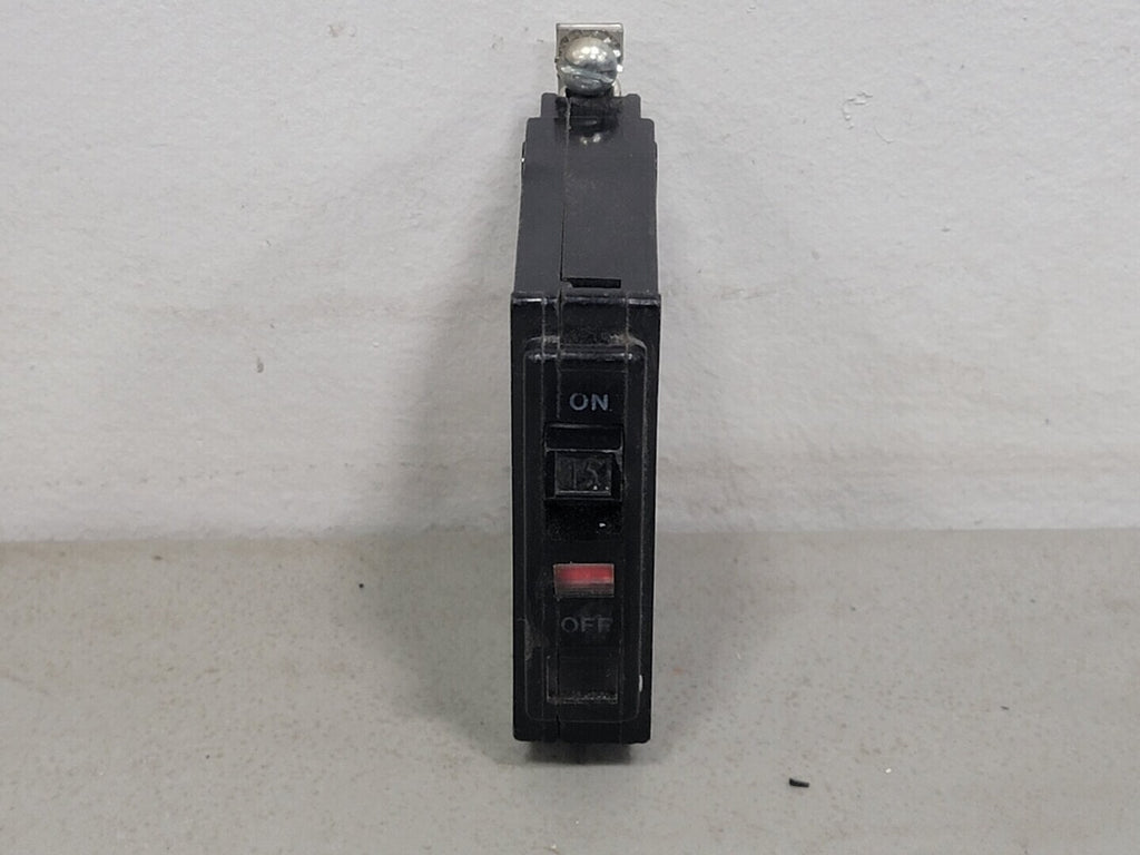 SQUARE D 15 Amp, 1 Pole, 120/240 volts Circuit Breaker QO115