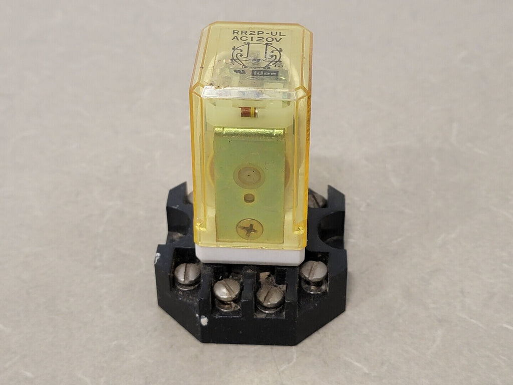 IDEC 10 Amp Relay RR2P-UL AC120V w/ Base, 10A, 8-Pin