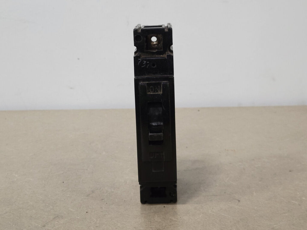 GENERAL ELECTRIC 15 Amp, 1 Pole, 120 volts Circuit Breaker TE111015