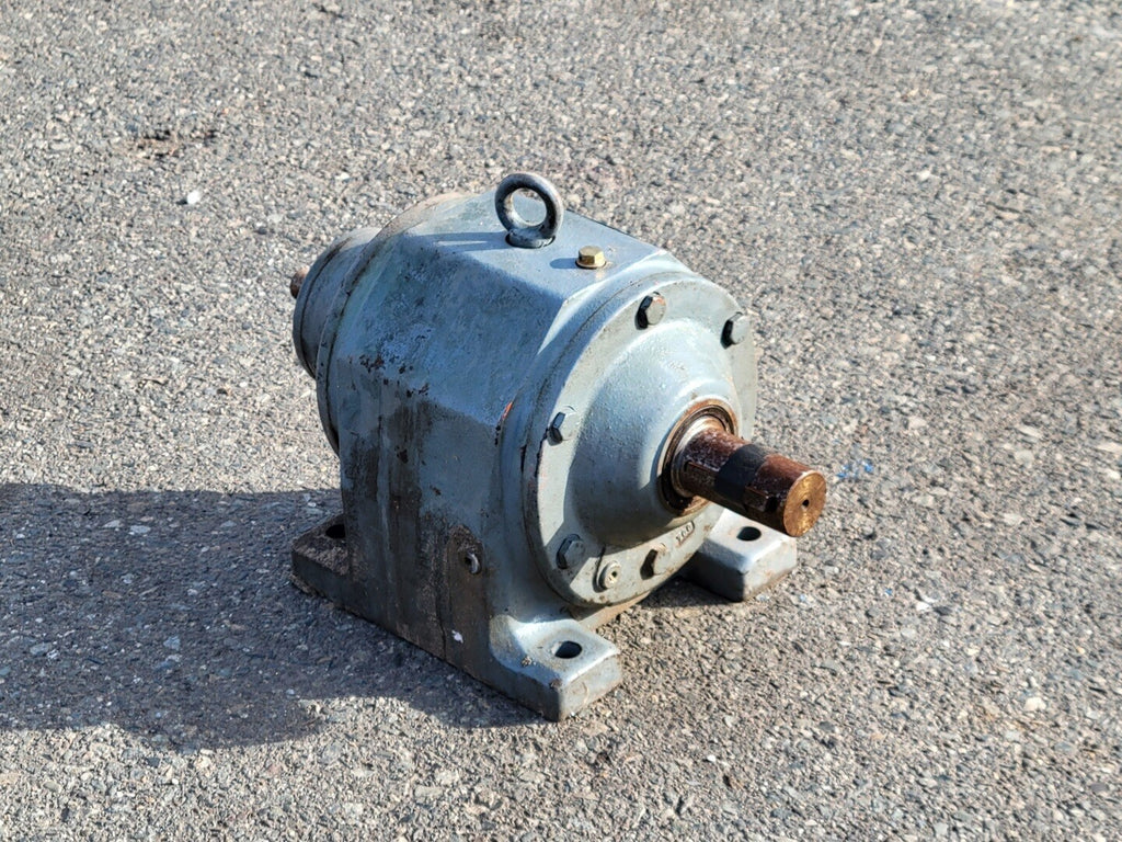 SEW-EURODRIVE 7.84:1 Ratio Gear Reducer Type R702