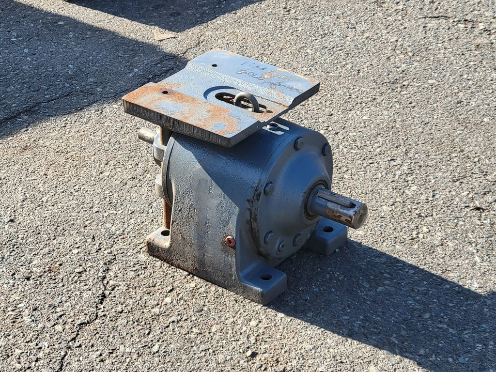 SEW-EURODRIVE 7.84:1 Ratio Gear Reducer Ratio R70P