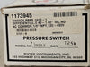 DWYER INSTRUMENTS Differential Pressure Switch, Range 0.40-1.6 W.C, 1910-1