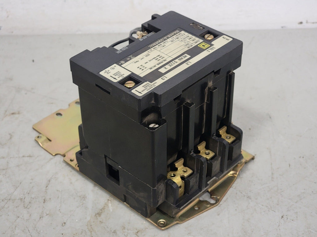 SQUARE D 25 hp, NEMA Size 2, 110/120 VAC Coil Reversing Starter 8536SDG1V02S