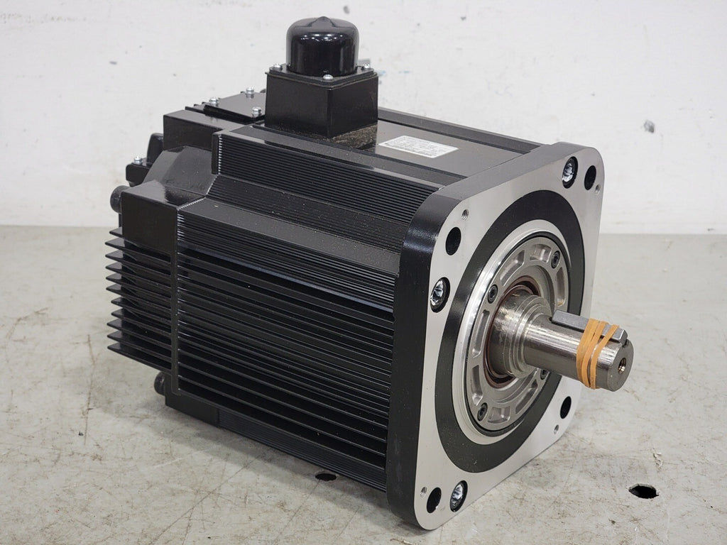 YASKAWA 3700W AC Servo Motor SGMRS-37A2A-YR13