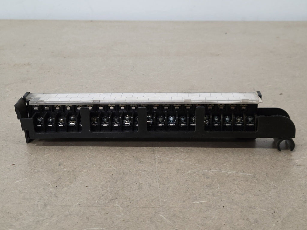 ALLEN-BRADLEY I/O Field Wiring Arm 1771-WN, 32-Point (Max), 40 Terminals (Box of 8)