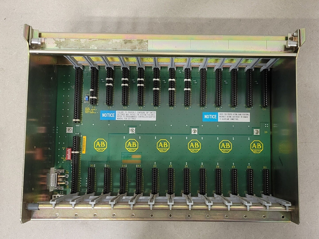ALLEN-BRADLEY 12 Slots Universal Input/Output Chassis 1771-A3B1